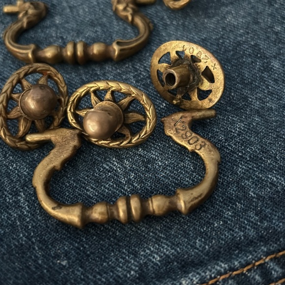 Vintage pair of brass / bronze furniture handles. Handles for furniture. - Picture 6 of 6